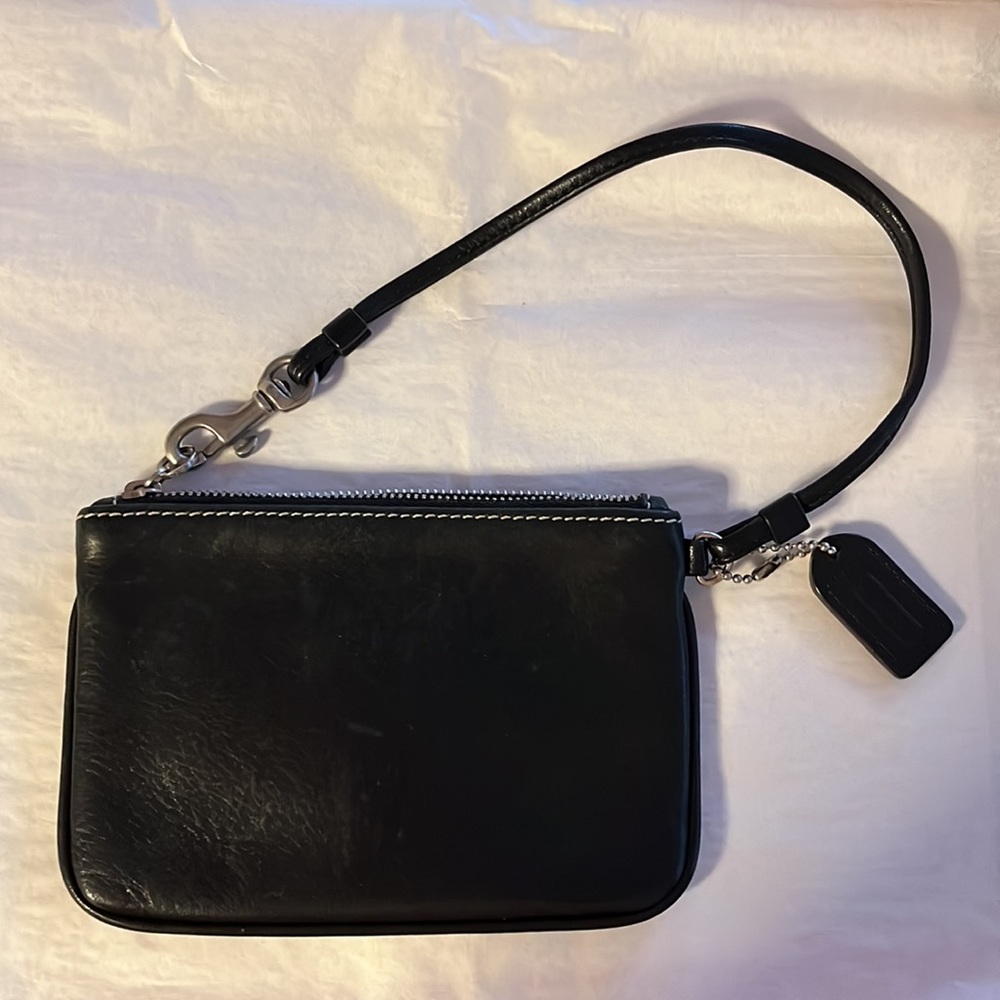 Coach black leather wristlet - Picture 2 of 7